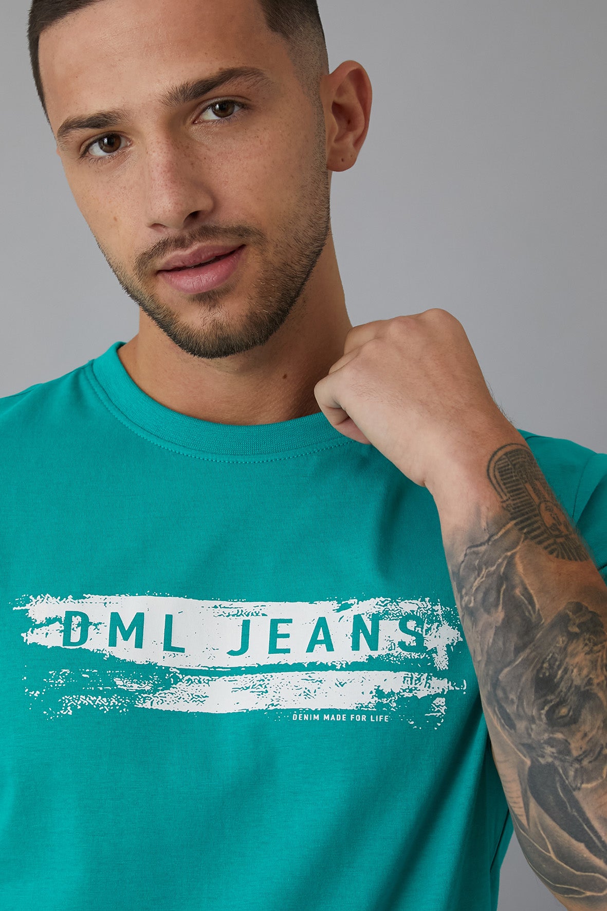 SCORE Printed crew neck t-shirt in JADE - DML Jeans 